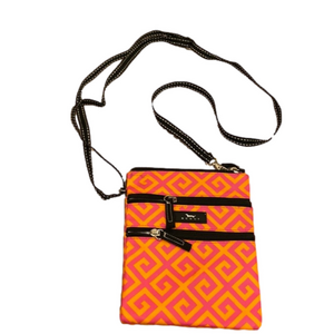 SCOUT CUTE SMALL CROSBODY BAG .